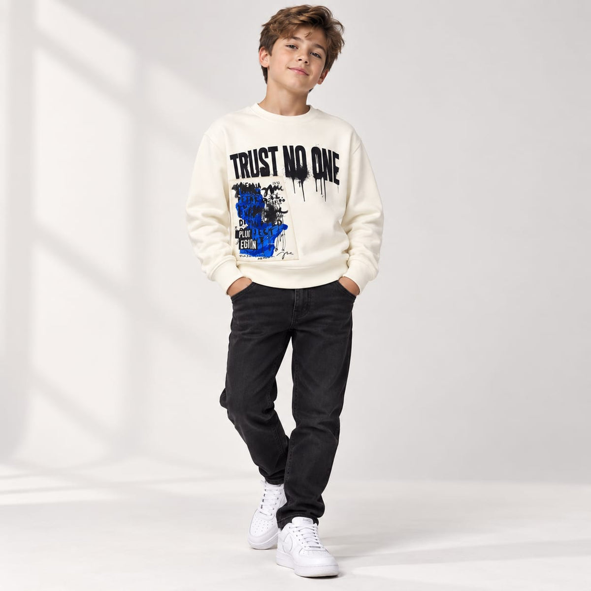 Sweatshirt